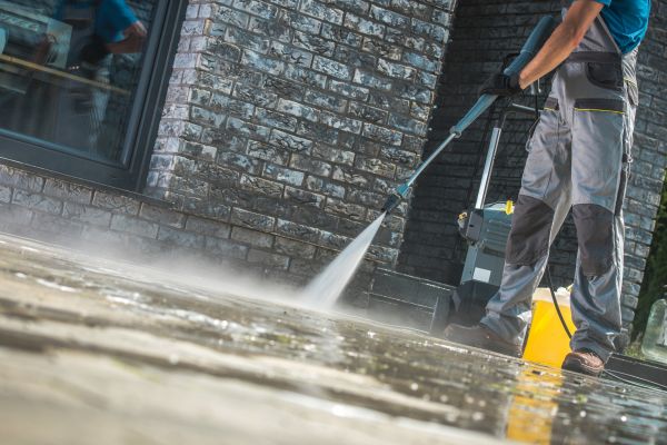 Storefront Pressure Washing in Sylvania